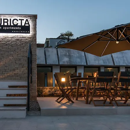 Lägenhet Curicta Design