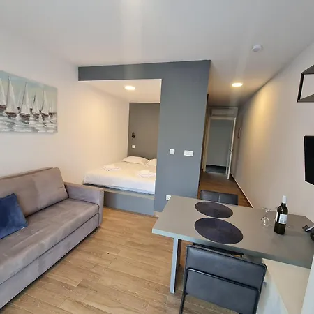 Curicta Design Apartment