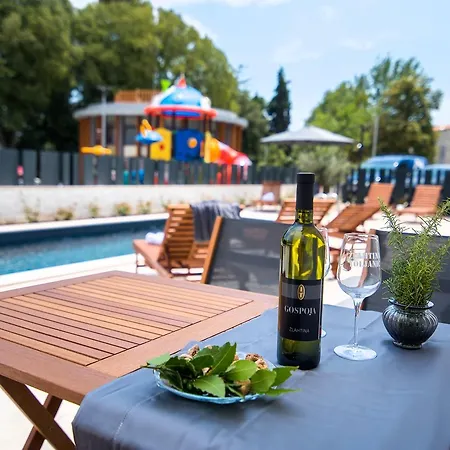 Curicta Design Appartamento Krk Town