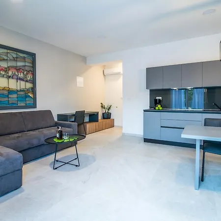 Apartment Curicta Design